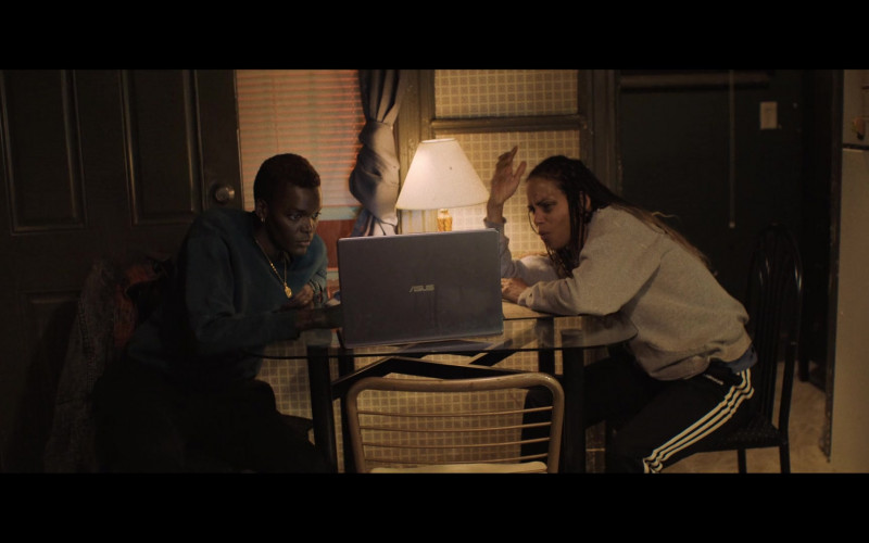 Asus Laptop Computer Used by Halle Berry as Jackie Justice and Sheila Atim as Buddhakan in Bruised (2020)