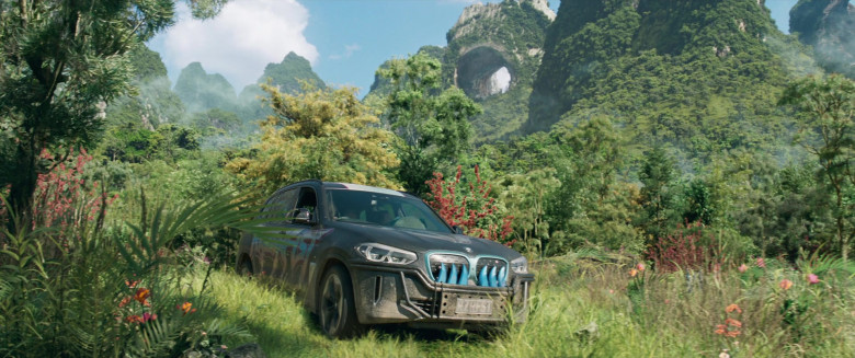 BMW iX3 Car in Shang-Chi and the Legend of the Ten Rings 2021 Movie (3)