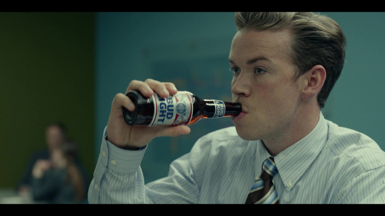 Bud Light Beer Enjoyed by Will Poulter as Billy Cutler in Dopesick S01E08 The People vs. Purdue Pharma (3)