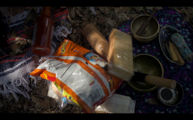 Cheetos Snack in Gentefied S02E07 No More Band-Aids (2021)