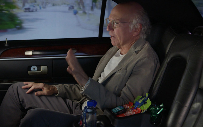 Fiji Water Bottles in Curb Your Enthusiasm S11E06 Man Fights Tiny Woman (2021)