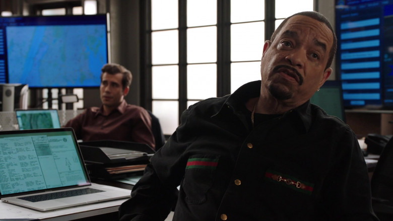 Gucci Men’s Shirt of Ice-T as Odafin Tutuola in Law & Order Special Victims Unit S23E07 They’d Already Disappeared (2021)