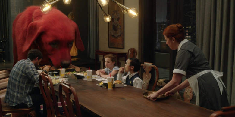 Hardee’s Restaurant Fast Food and Drinks Enjoyed by Darby Camp as Emily, Izaac Wang as Owen & Jack Whitehall as Casey in Clifford the Big Red Dog (2021)