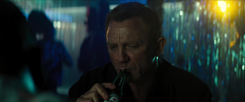 Heineken Beer Enjoyed by Daniel Craig as James Bond 007 in No Time to Die (2021)