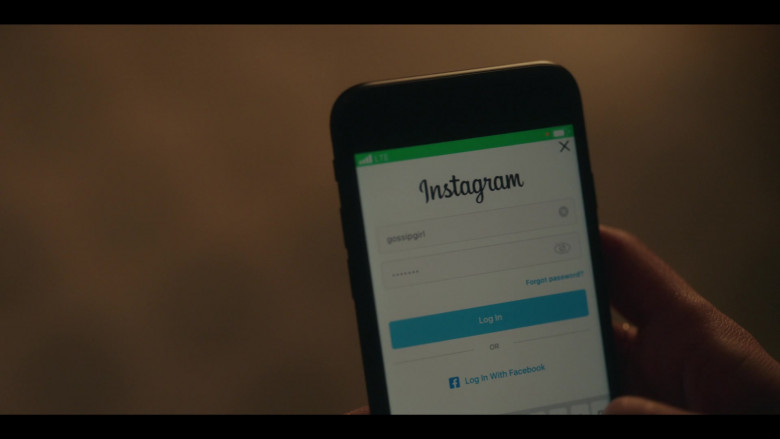Instagram Social Network in Gossip Girl S01E07 Once Upon a Time in the Upper West (2)