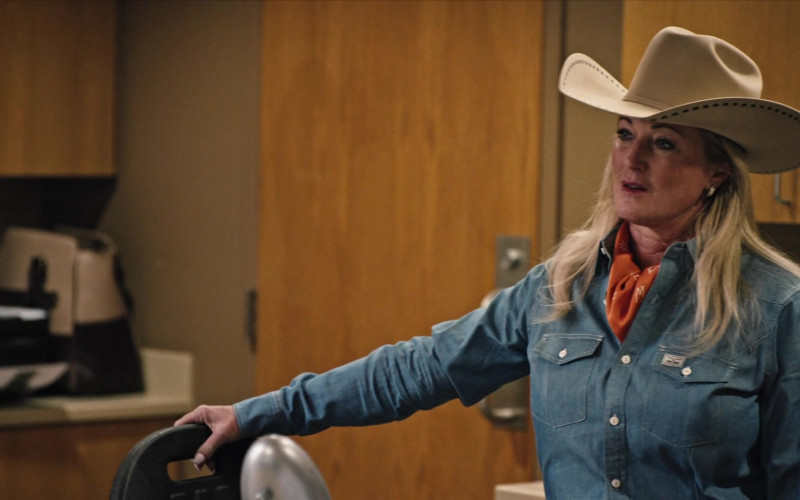 Kimes Ranch Women’s Denim Shirt in Yellowstone S04E04 Winning or Learning (2021)