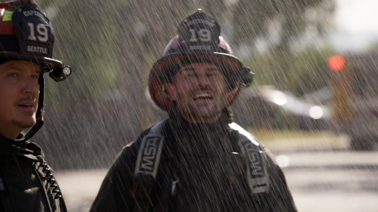 MSA Self Contained Breathing Apparatus in Station 19 S05E05 Things We Lost in the Fire (3)