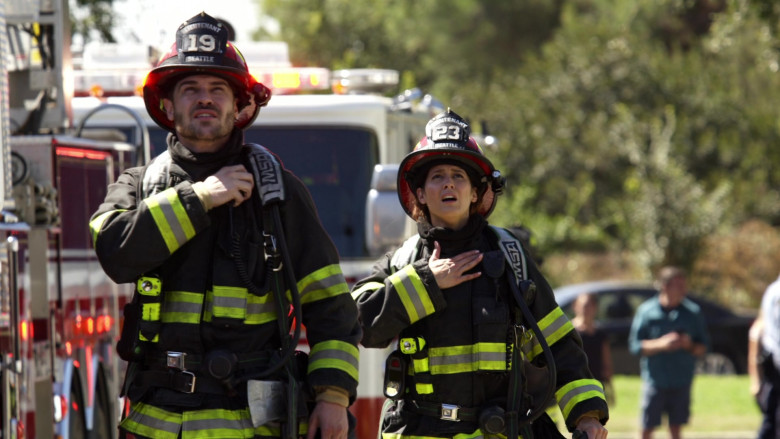 MSA Self Contained Breathing Apparatus in Station 19 S05E05 Things We Lost in the Fire (6)