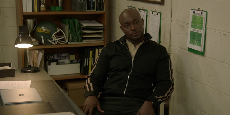 Microsoft Surface Laptop Computer Used by Taye Diggs as Billy Baker in All American S04E03 All I Need (2)