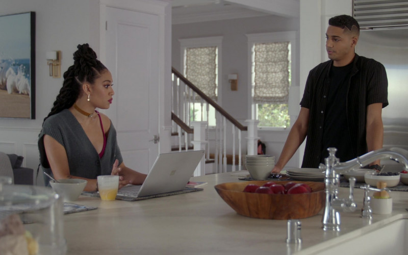 Microsoft Surface Laptop Computer of Samantha Logan as Olivia Baker in All American S04E04 Bird in the Hand (2021)