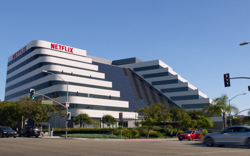 Netflix Building in Curb Your Enthusiasm S11E02 Angel Muffin (2021)