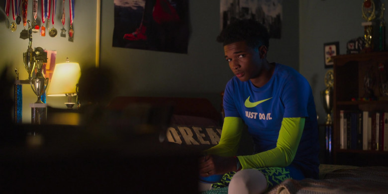 Nike ‘Just Do It’ Logo Blue Tee in Swagger S01E04 We Good (2021)