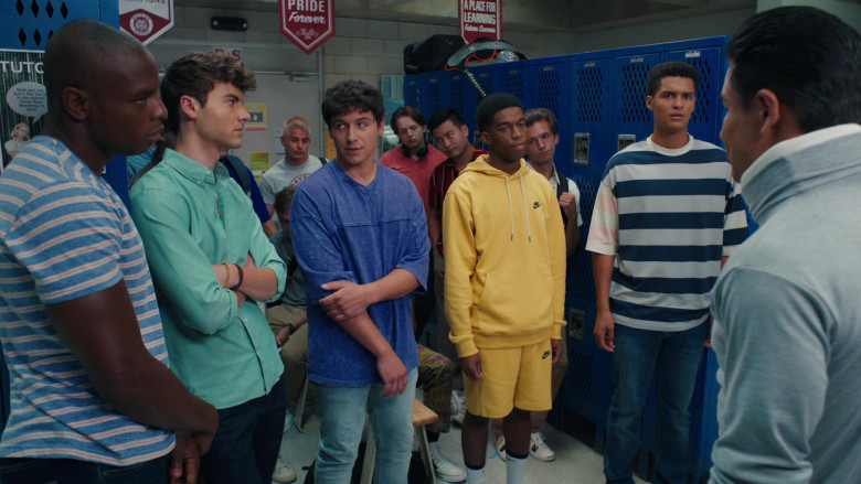 Nike Yellow Hoodie and Shorts in Saved by the Bell S02E02 The Mac Tapes (2021)