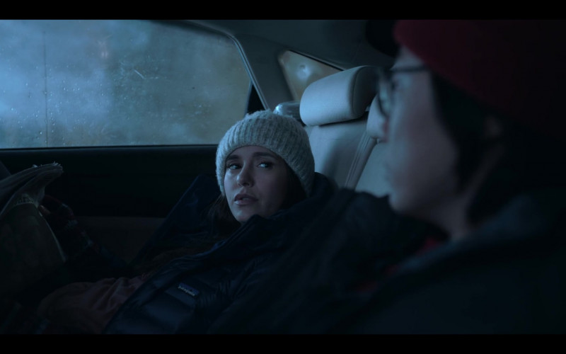 Patagonia Women's Jacket of Nina Dobrev as Natalie Bauer in Love Hard (2021)