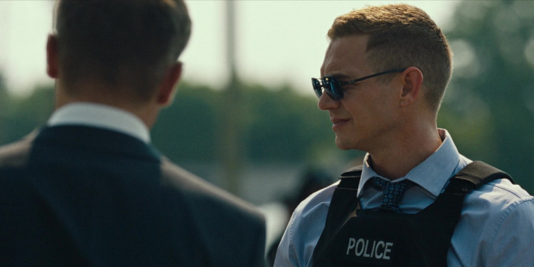 Ray-Ban Men's Sunglasses in Mayor of Kingstown S01E02 The End Begins (2021)