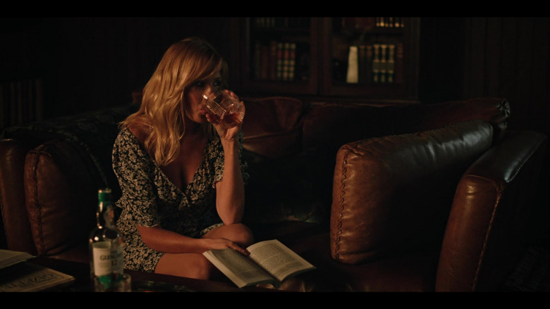 The Glenlivet 12 Year Old Single Malt Speyside Scotch Whisky Enjoyed by Kelly Reilly as Beth Dutton in Yellowstone S04E05 Under a Blanket of Red (4)