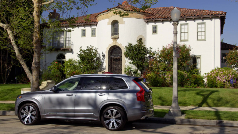 Volvo XC90 Car Driven by Jeff Garlin as Jeff Greene in Curb Your Enthusiasm S11E06 Man Fights Tiny Woman (2)