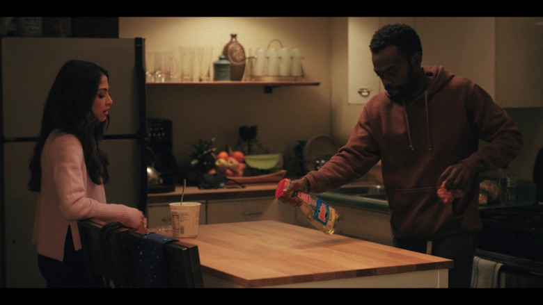 Windex Cleaner Used by William Jackson Harper as Marcus Watkins in Love Life S02E09 Marcus Watkins (2021)
