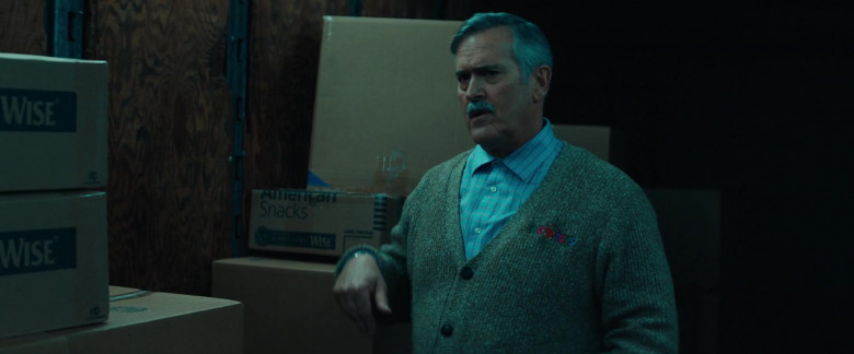 Wise American Snacks Boxes (Starring Bruce Campbell as Jonathan) in Black Friday (1)