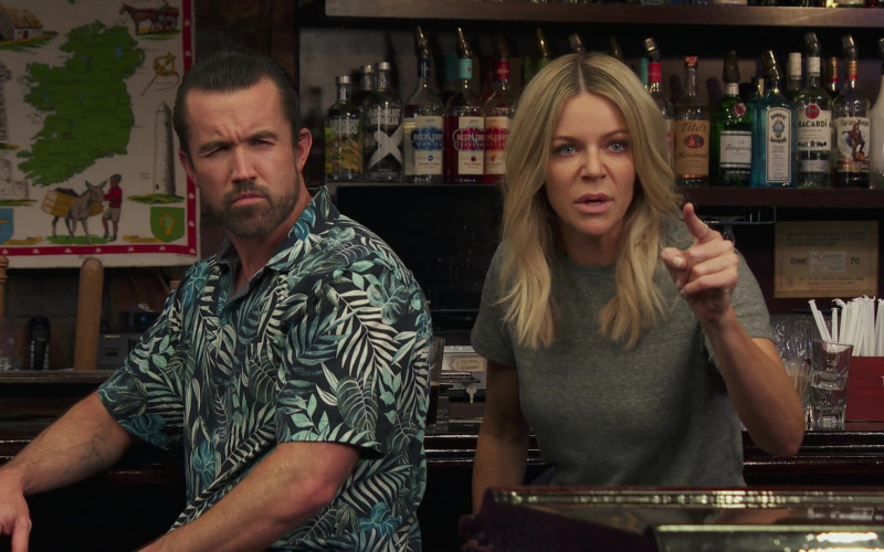Absolut Vodka, Deep Eddy, Tito's Handmade Vodka, Tanqueray Gin, Bombay Sapphire, Bacardi, Captain Morgan Rum, Malibu and Tullamore Dew Whiskey Bar Caddy in It's Always Sunny in Philadelphia S15E08 The Gang Carries a Corpse Up a Mountain (2021)