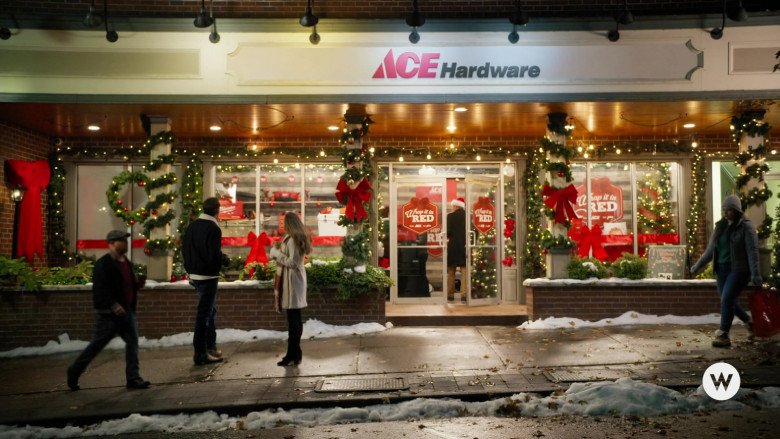 Ace Hardware Store in A Dickens of a Holiday! (2)