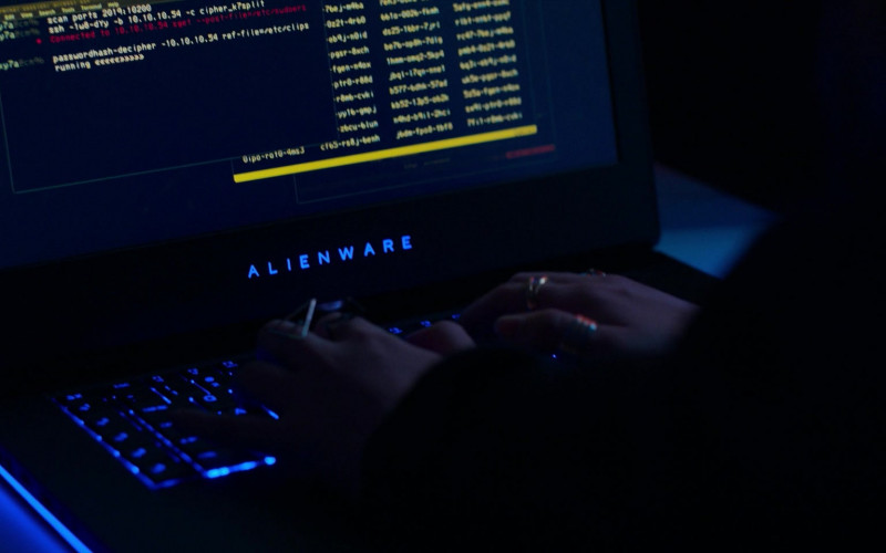 Alienware Gaming Laptop in Alex Rider S02E06 Heist (5)