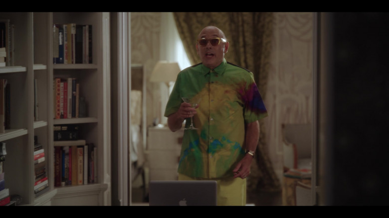 Apple MacBook Laptop Used by Willie Garson as Stanford Blatch in And Just Like That… S01E02 Little Black Dress (2021)
