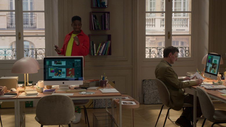 Apple iMac Computers in Emily in Paris S02E06 Boiling Point (1)