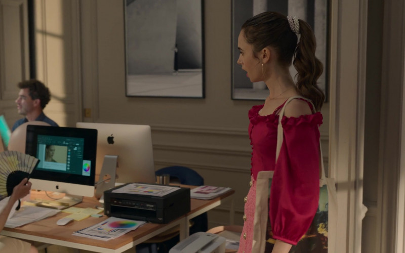 Apple iMac Computers in Emily in Paris S02E07 The Cook, the Thief, Her Ghost and His Lover