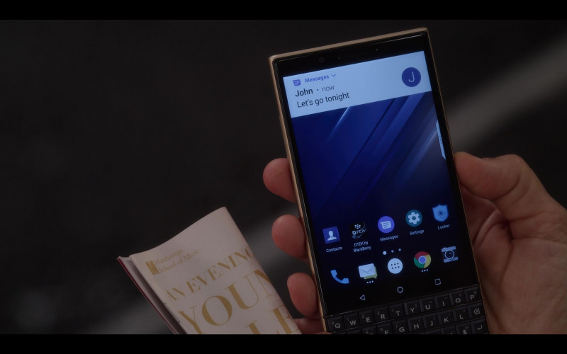 Blackberry Smartphone in And Just Like That... S01E01 "Hello It's Me" (2021)