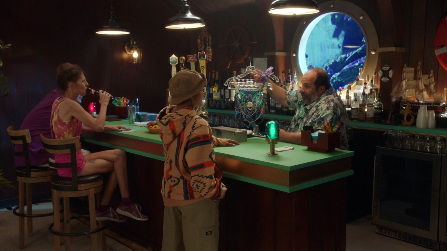 Blue Moon Beer, Miller High Life And Coors Banquet In Claws S04E01