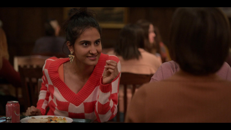 Bubly Sparkling Water Can of Amrit Kaur as Bela Malhotra in The Sex Lives of College Girls S01E07 I Think I'm a Sex Addict (2021)