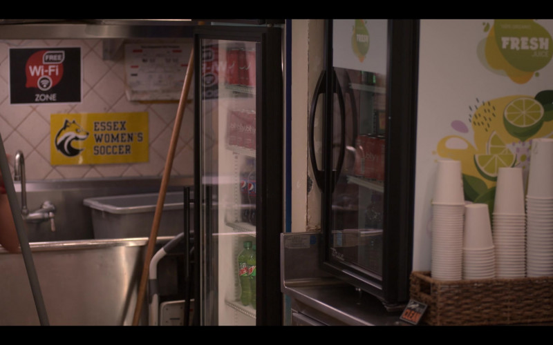 Bubly Sparkling Water Cans, Pepsi and Mtn Dew Soda Bottles in The Sex Lives of College Girls S01E07 I Think I’m a Sex Addict (2