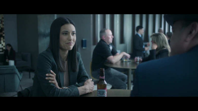 Budweiser Beer Enjoyed by Julia Jones as Angela Bishop in Dexter New Blood S01E05 Runaway (2021)