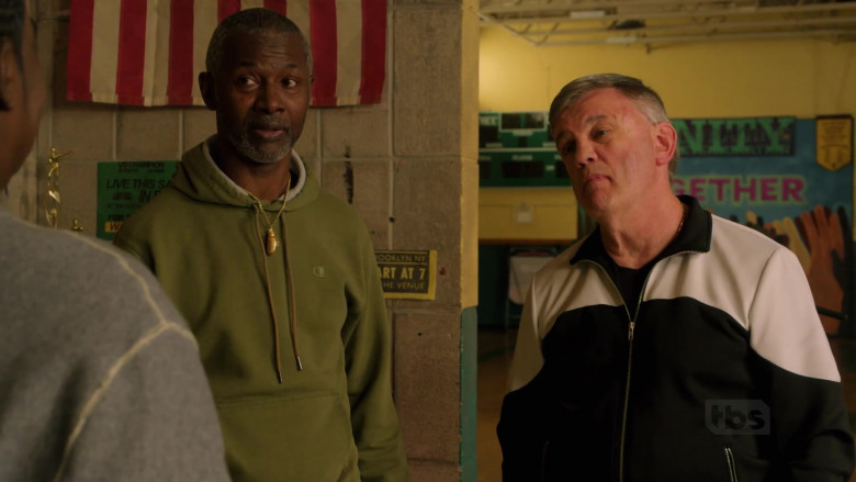 Champion Men’s Green Hoodie in The Last O.G. S04E09 The Squared Circle (2021)