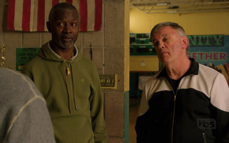 Champion Men’s Green Hoodie in The Last O.G. S04E09 The Squared Circle (2021)