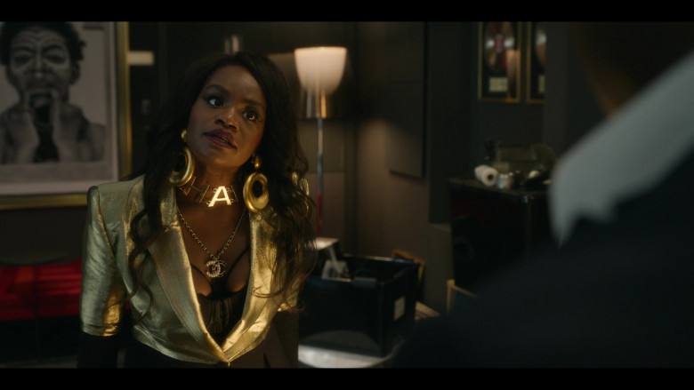 Chanel Necklaces in Harlem S01E08 Five Years Ago (2)