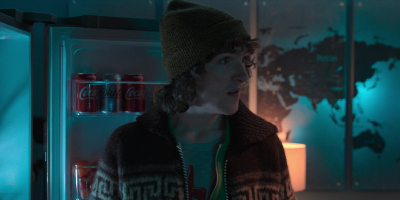 Coca-Cola and Diet Coke Soda Cans in Alex Rider S02E02 Hunt (2021)