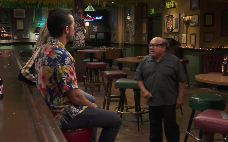 Coors Light Beer Neon Sign in It’s Always Sunny in Philadelphia S15E02 The Gang Makes Lethal Weapon 7 (2021)