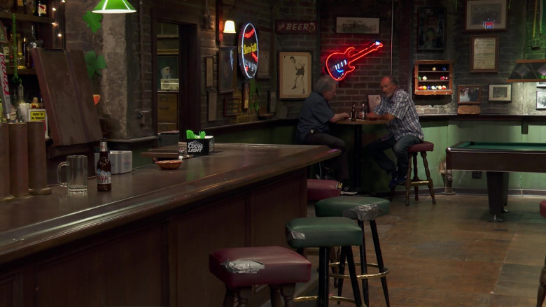 Coors Light Beer in It’s Always Sunny in Philadelphia S15E01 2020 A Year in Review (3)