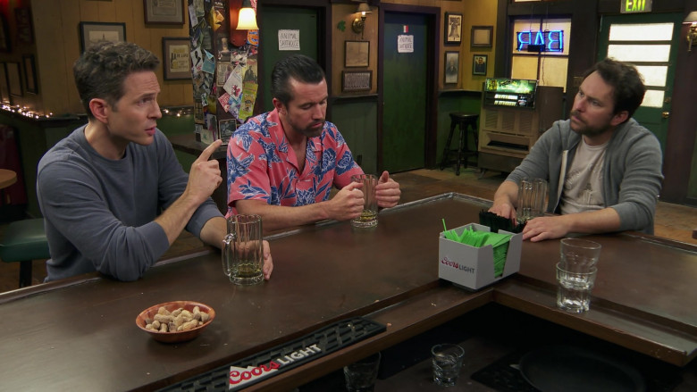 Coors Light in It’s Always Sunny in Philadelphia S15E04 The Gang Replaces Dee With a Monkey (2)