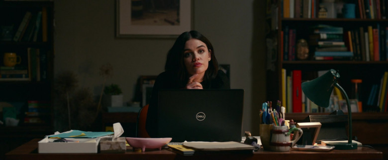 Dell Laptop of Lucy Hale as Lucy Hutton in The Hating Game (4)