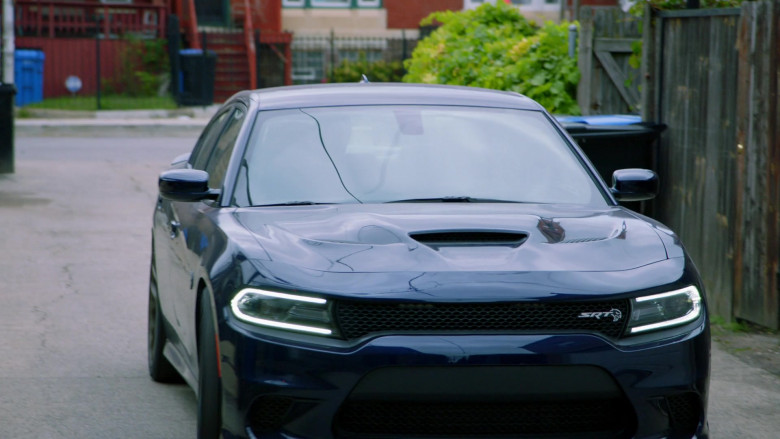 Dodge Charger SRT Blue Car in Chicago P.D. S09E09 A Way Out (1)