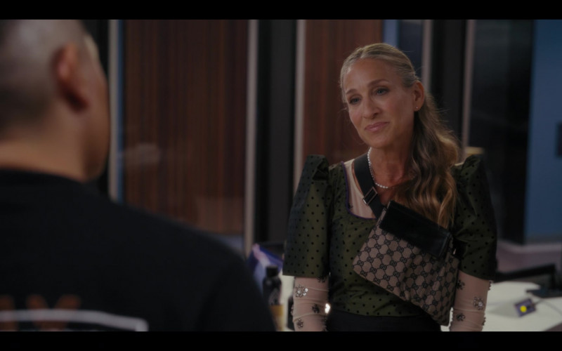 Gucci Bags of Sarah Jessica Parker as Carrie Bradshaw in And Just Like That… S01E03 When in Rome… (1)