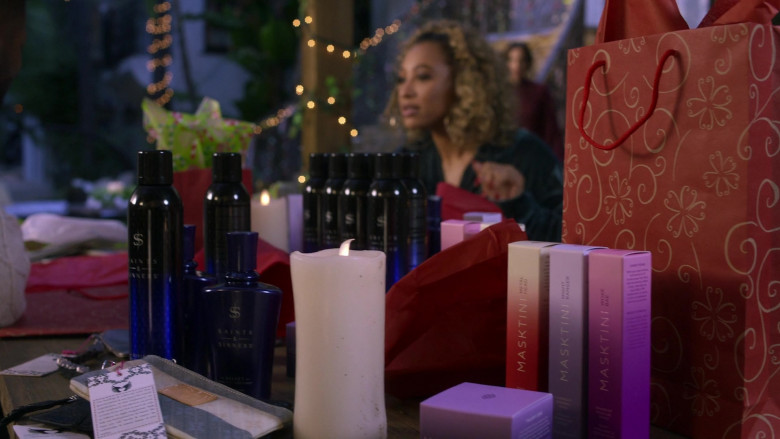 Holt Renfrew Saints & Sinners Haircare and Masktini in Welcome to the Christmas Family Reunion (1)