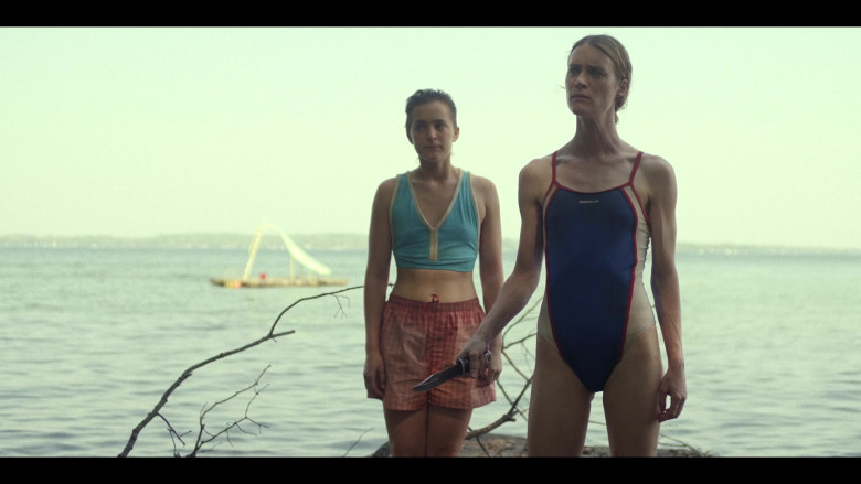 Mackenzie Davis as Kirsten Wears Speedo Swimsuit in Station Eleven S01E02 TV Show (4)