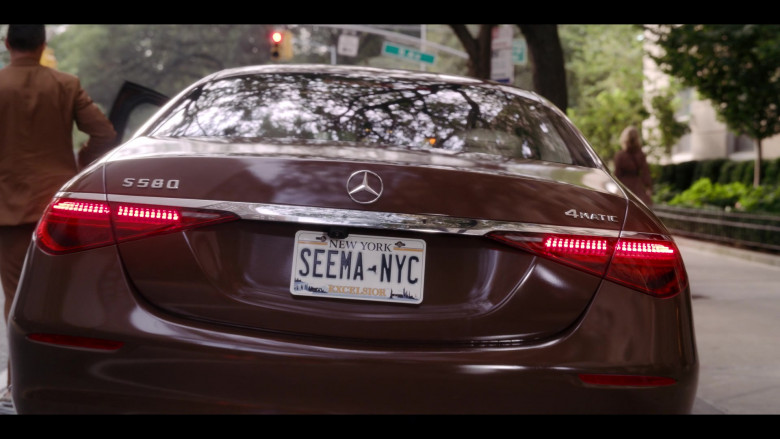 Mercedes-Benz S 580 4MATIC LWB Car in And Just Like That… S01E04 Some of My Best Friends (2)