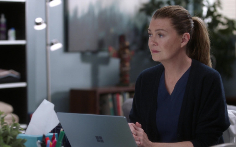 Microsoft Surface Laptop Computer in Grey’s Anatomy S18E08 It Came Upon a Midnight Clear (2021)