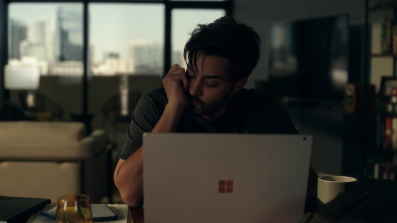 Microsoft Surface Laptop Computer of Manish Dayal Manish Dayal as Devon Pravesh in The Resident S05E09 He'd Really Like to Put in a Central Line (2021)