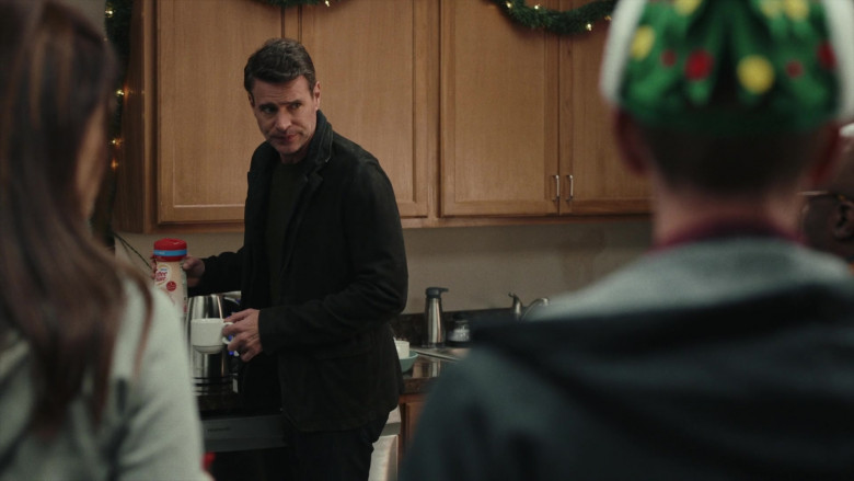 Nestle Coffee mate Coffee Creamer in The Big Leap S01E10 Swan Song (2021)